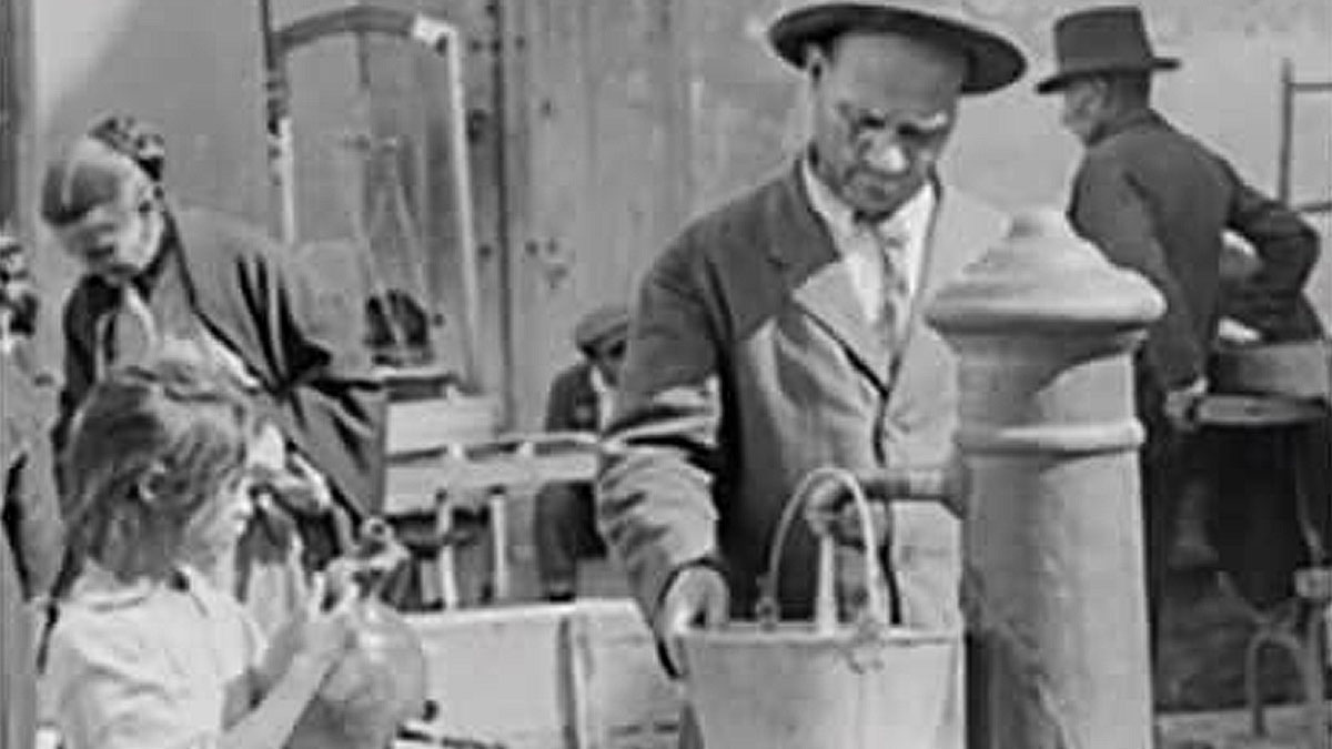 La fontanina, simbolo dell’Acquedotto Pugliese in una mostra fotografica a Vieste La fontanina, simbolo dell’Acquedotto Pugliese in una mostra fotografica a Vieste