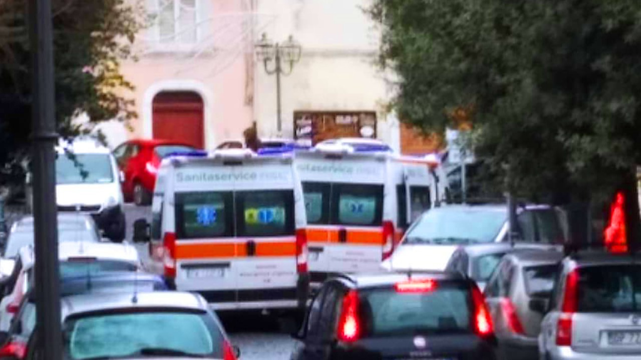 “Un’ambulanza senza medico è inconcepibile”: Cusmai (Lega) denuncia il caso di malasanità a Vico del Gargano “Un’ambulanza senza medico è inconcepibile”: Cusmai (Lega) denuncia il caso di malasanità a Vico del Gargano