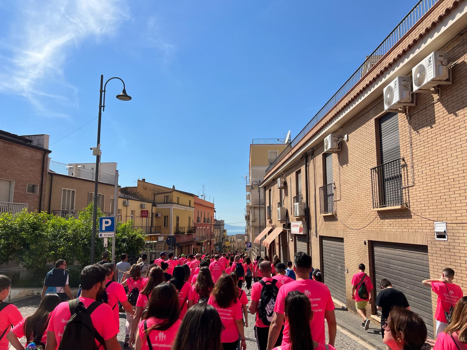 Straordinaria partecipazione per la “Camminata in Rosa” a Carpino Straordinaria partecipazione per la “Camminata in Rosa” a Carpino