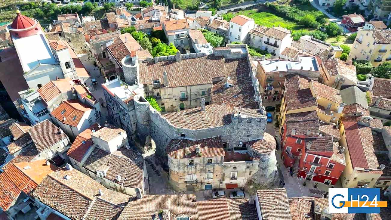 In vendita il Castello di Vico del Gargano In vendita il Castello di Vico del Gargano