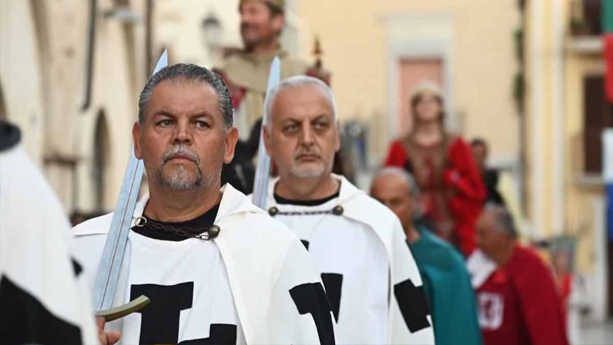 Tutto pronto per la 38^ edizione del Corteo Storico di Fiorentino e Federico II a Torremaggiore Tutto pronto per la 38^ edizione del Corteo Storico di Fiorentino e Federico II a Torremaggiore