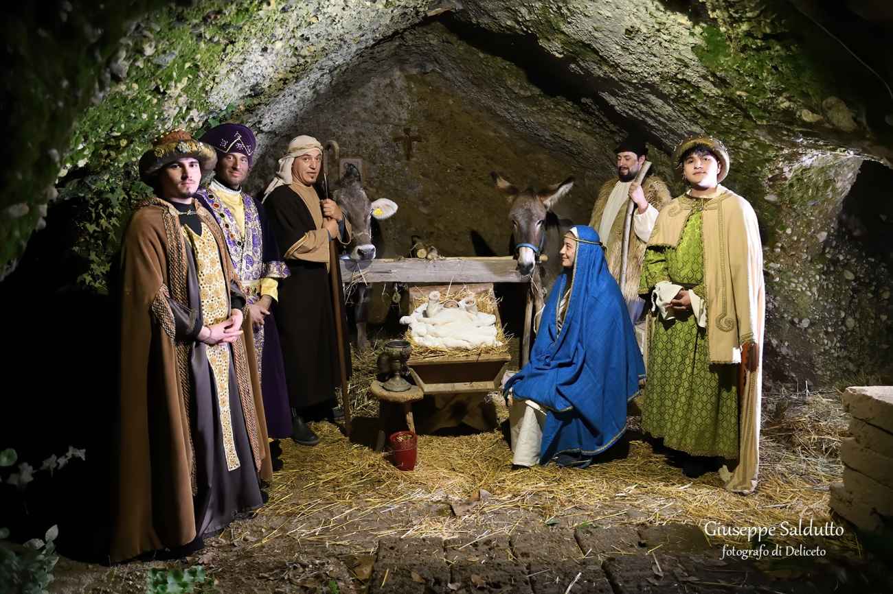Il Natale speciale di Deliceto: è qui che 280 anni fa nacque “Tu scendi dalle stelle” Il Natale speciale di Deliceto: è qui che 280 anni fa nacque “Tu scendi dalle stelle”