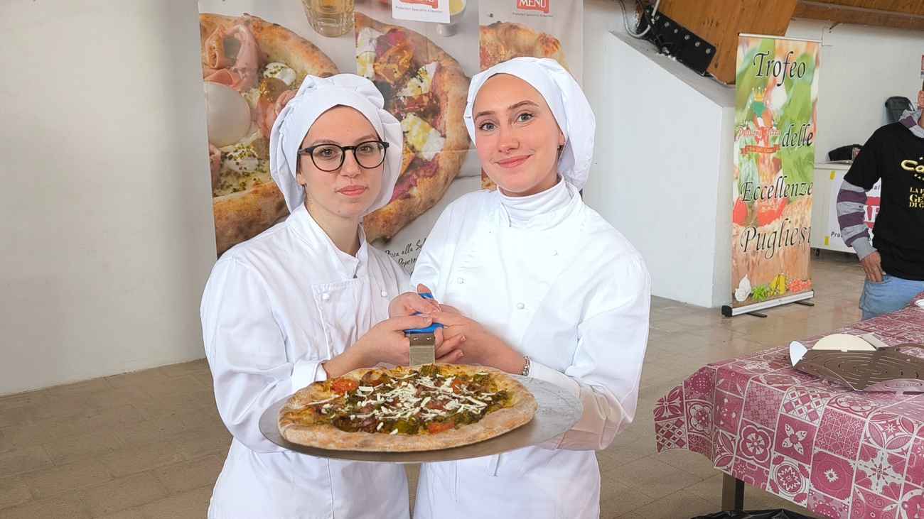Pizzaioli da tutta Italia ad Accadia per il Trofeo delle Eccellenze Pugliesi Pizzaioli da tutta Italia ad Accadia per il Trofeo delle Eccellenze Pugliesi