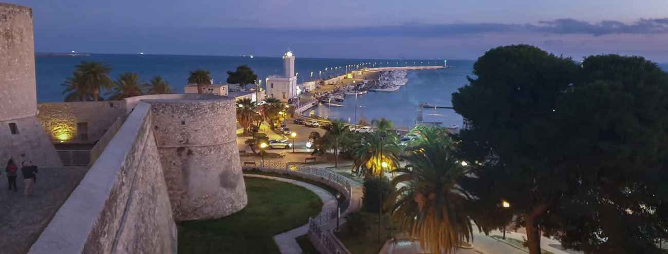 Manfredonia, riduzione del canone unico patrimoniale: sostegno al commercio locale Manfredonia, riduzione del canone unico patrimoniale: sostegno al commercio locale