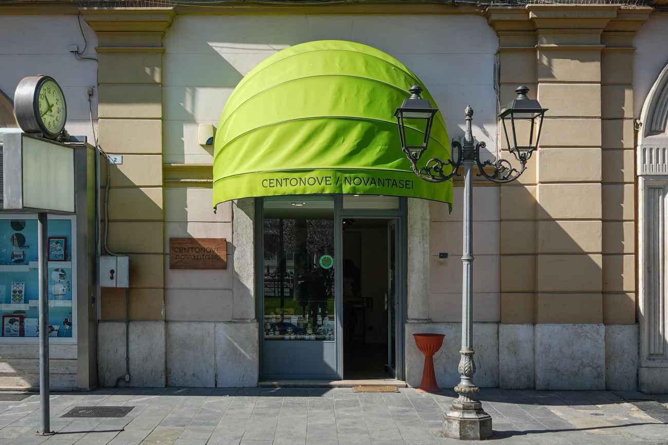 Foggia, in scena “Il teatro della maschera”: il romanzo di Paola Lucino in bottega Foggia, in scena “Il teatro della maschera”: il romanzo di Paola Lucino in bottega