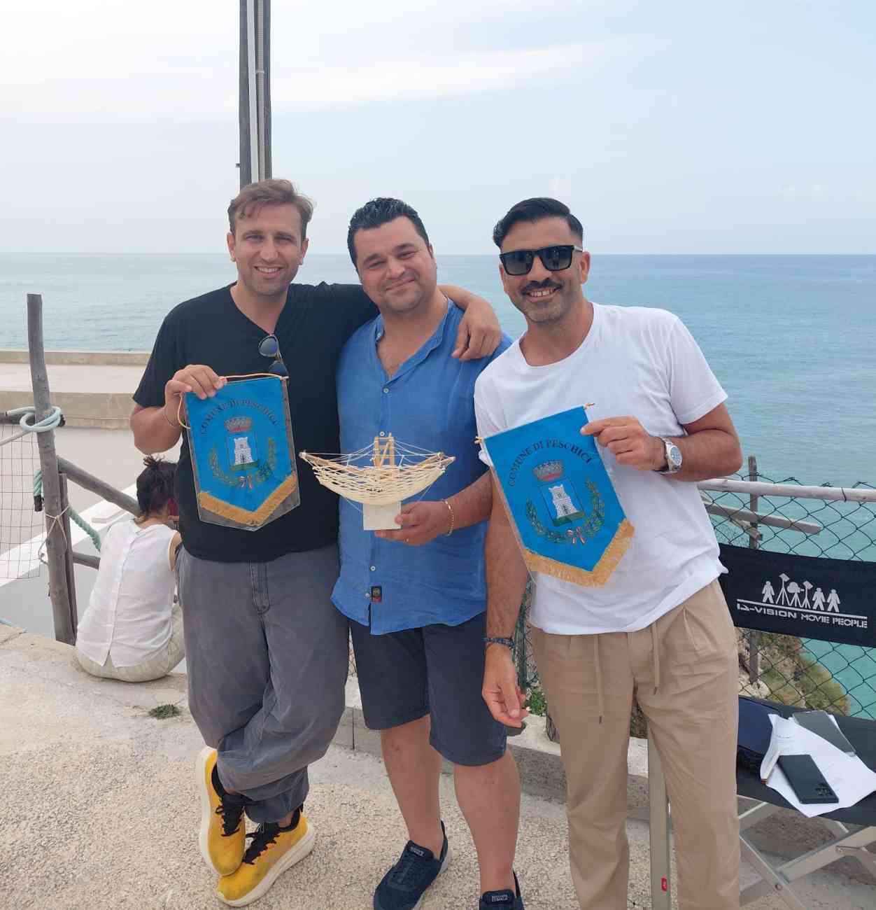 Anche Peschici è protagonista del nuovo film di Pio e Amedeo Anche Peschici è protagonista del nuovo film di Pio e Amedeo