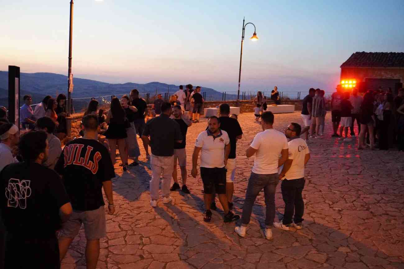 Rocchetta Sant’Antonio ha inaugurato la sua estate tra arte, musica e sapori Rocchetta Sant’Antonio ha inaugurato la sua estate tra arte, musica e sapori