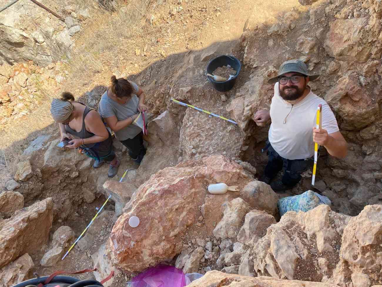 Un viaggio nel Paleolitico ad Apricena: torna la campagna di scavo e l’incontro aperto con gli studiosi Un viaggio nel Paleolitico ad Apricena: torna la campagna di scavo e l’incontro aperto con gli studiosi