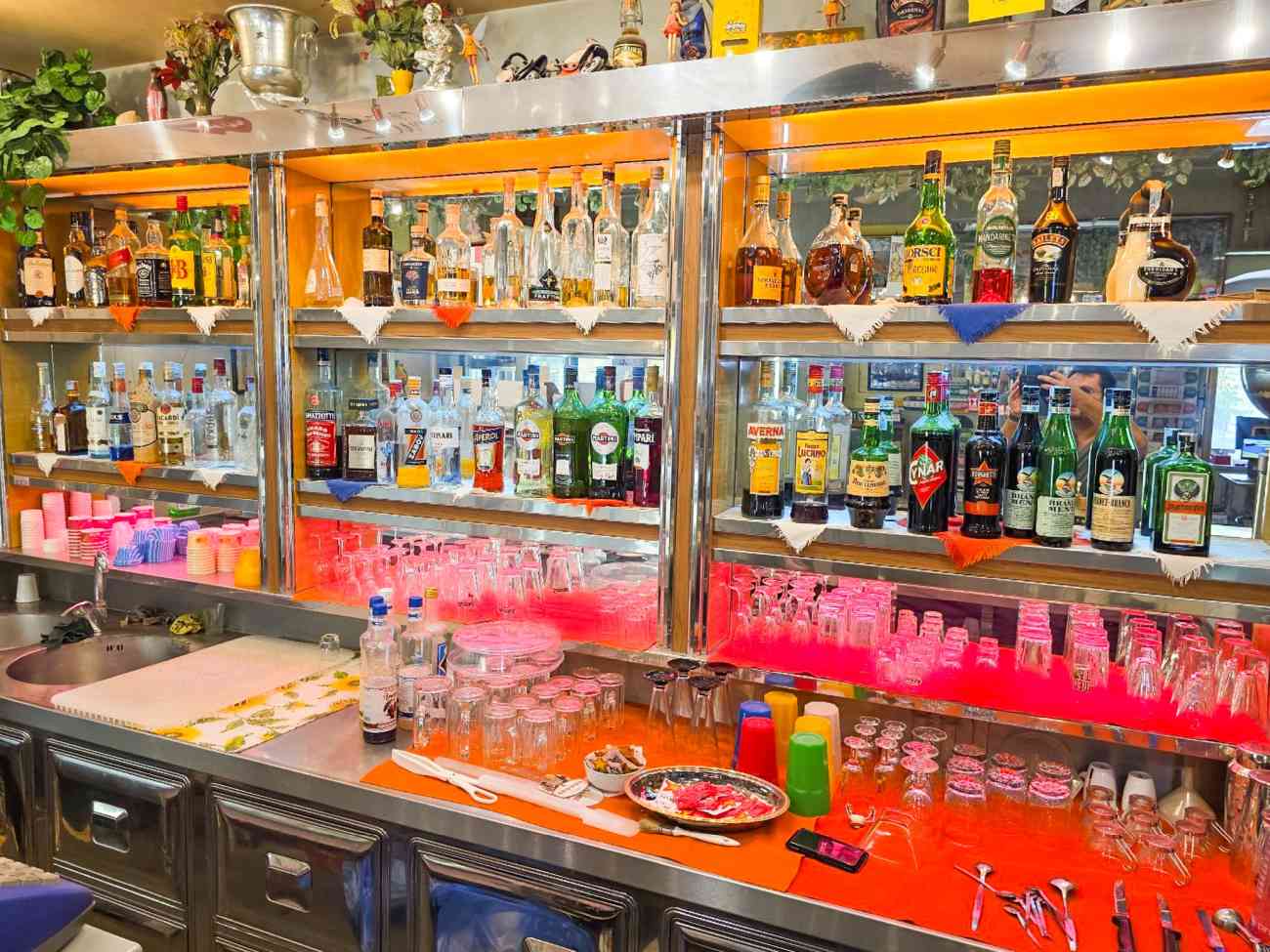 Ad Ischitella il Tropical Bar cerca eredi: in vendita la storica attività Ad Ischitella il Tropical Bar cerca eredi: in vendita la storica attività