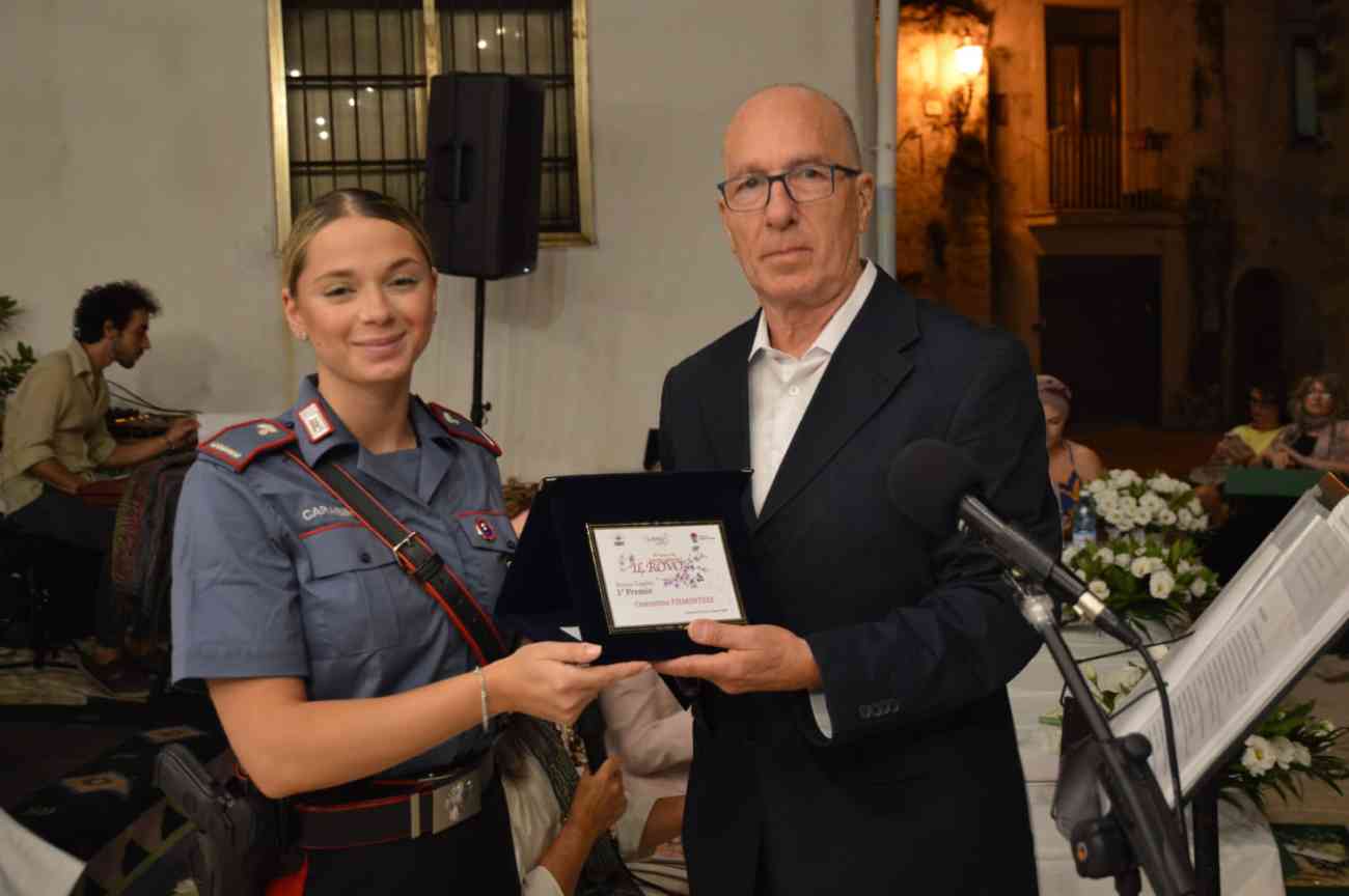 Costantino Piemontese vince la sezione Legalità del Premio letterario “Il Rovo” con un racconto che scuote le coscienze Costantino Piemontese vince la sezione Legalità del Premio letterario “Il Rovo” con un racconto che scuote le coscienze