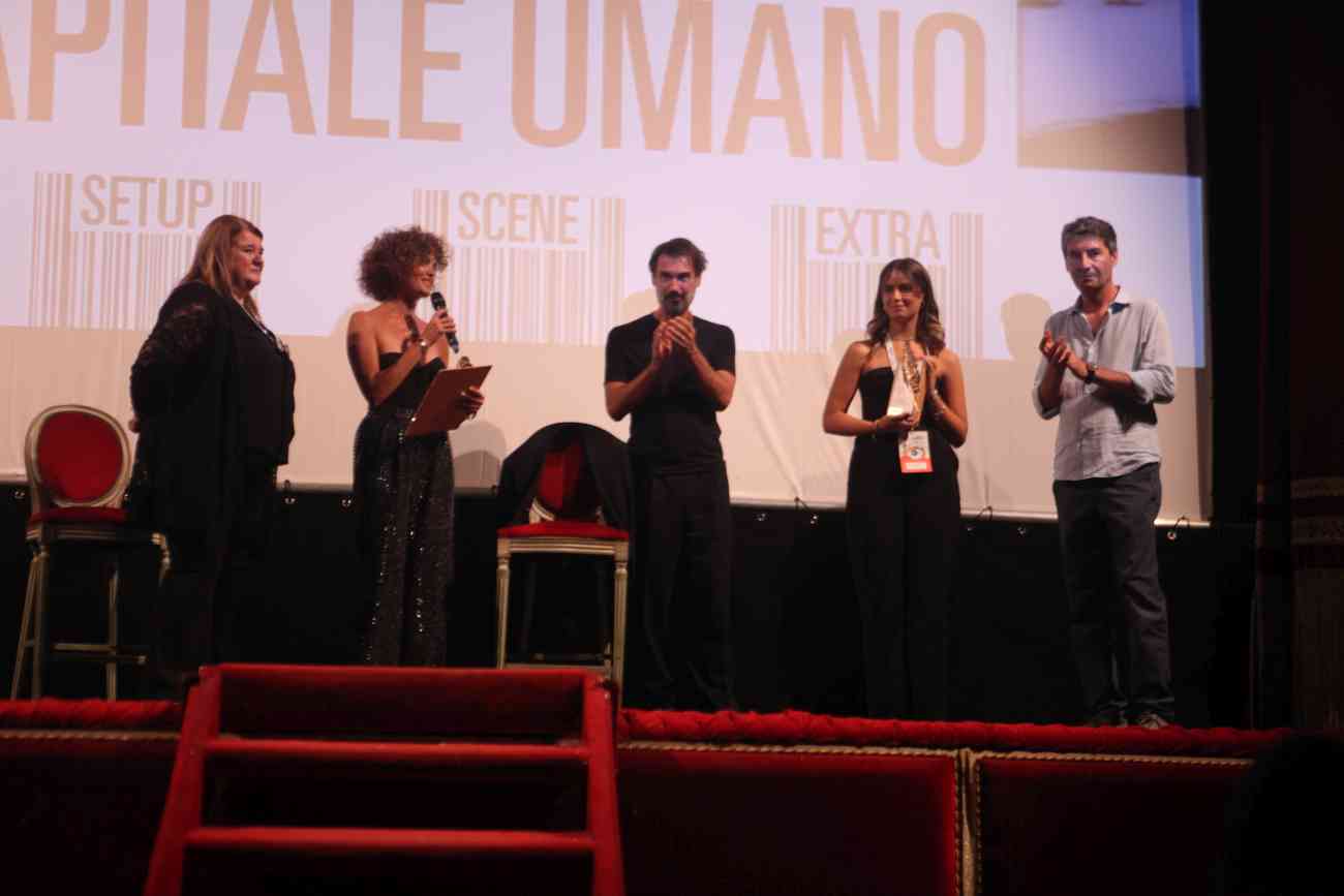 Foggia, l’abbraccio del Giordano a Fabrizio Gifuni: “Amo questa terra” Foggia, l’abbraccio del Giordano a Fabrizio Gifuni: “Amo questa terra”