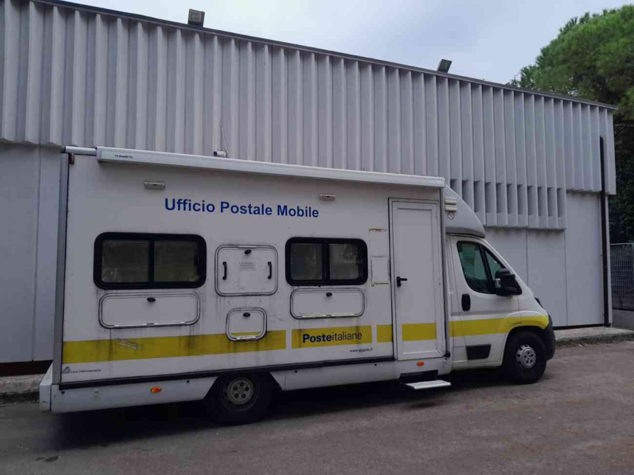 Al via i lavori del progetto “Polis” nell’ufficio postale di Vico del Gargano Al via i lavori del progetto “Polis” nell’ufficio postale di Vico del Gargano