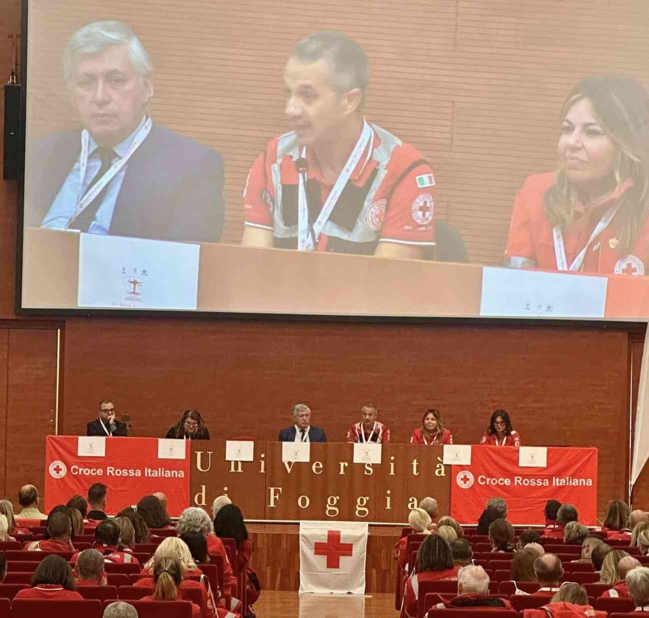 Foggia abbraccia la Croce Rossa: 500 volontari al raduno per la prima volta in città Foggia abbraccia la Croce Rossa: 500 volontari al raduno per la prima volta in città