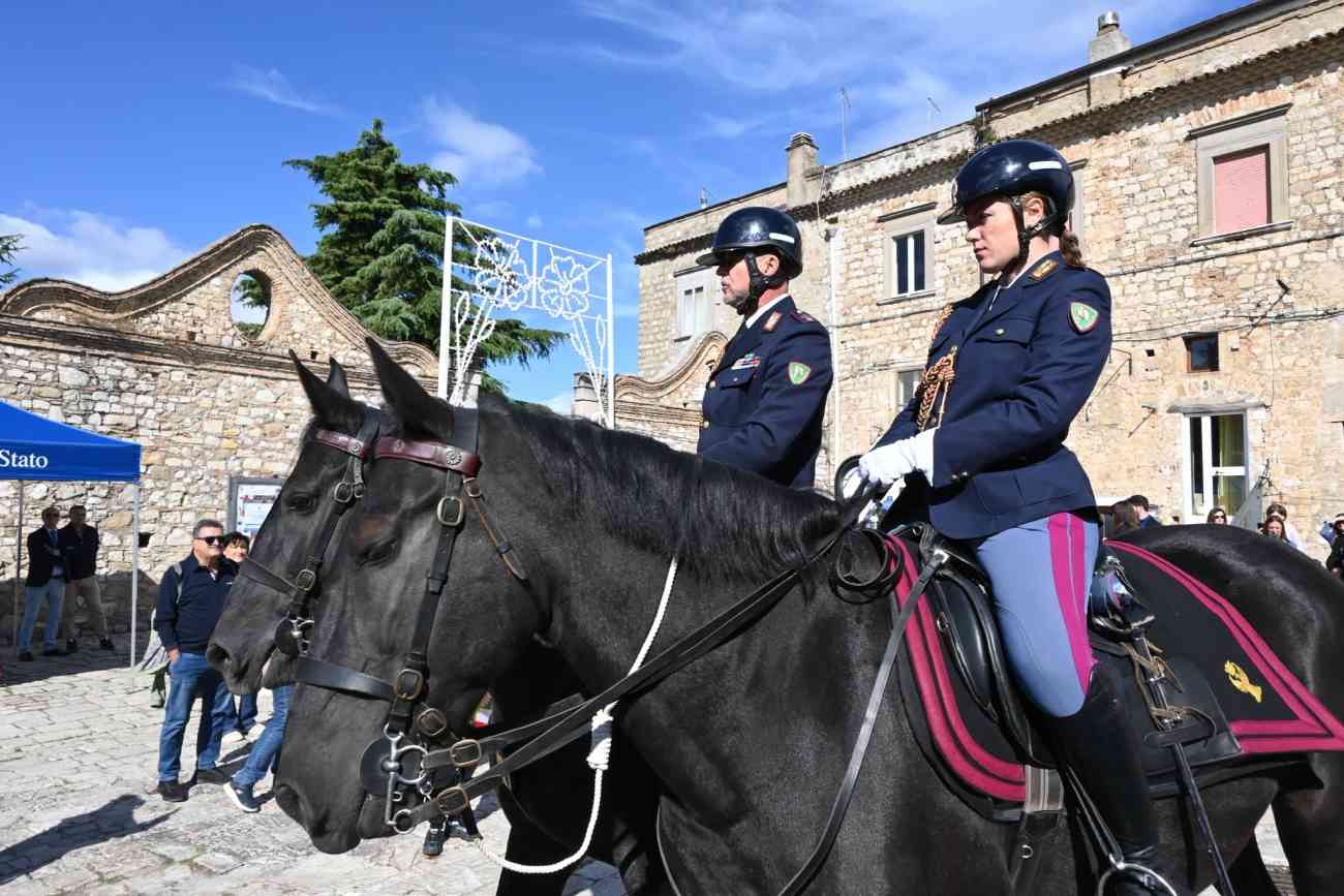 Orsara di Puglia, le Forze dell’Ordine protagoniste nella festa del Santo Patrono Orsara di Puglia, le Forze dell’Ordine protagoniste nella festa del Santo Patrono