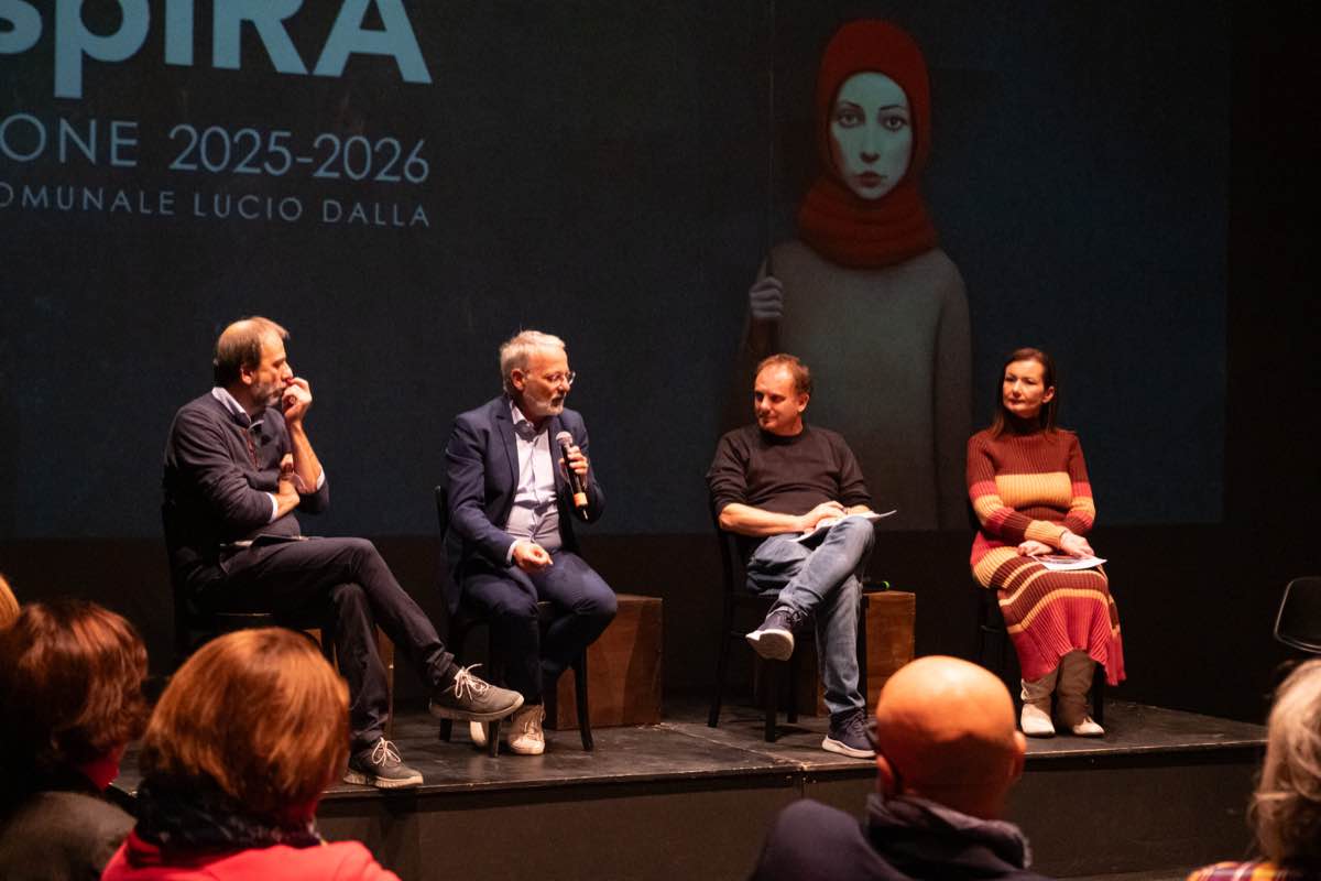 Manfredonia, al teatro “Dalla” ritorna in scena e “respIRA” con un anno di teatro che si fa respiro collettivo Manfredonia, al teatro “Dalla” ritorna in scena e “respIRA” con un anno di teatro che si fa respiro collettivo