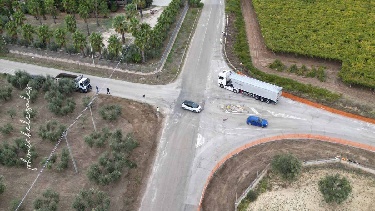 Incrocio pericoloso tra San Severo e Torremaggiore: parte la riqualificazione con una nuova rotatoria Incrocio pericoloso tra San Severo e Torremaggiore: parte la riqualificazione con una nuova rotatoria