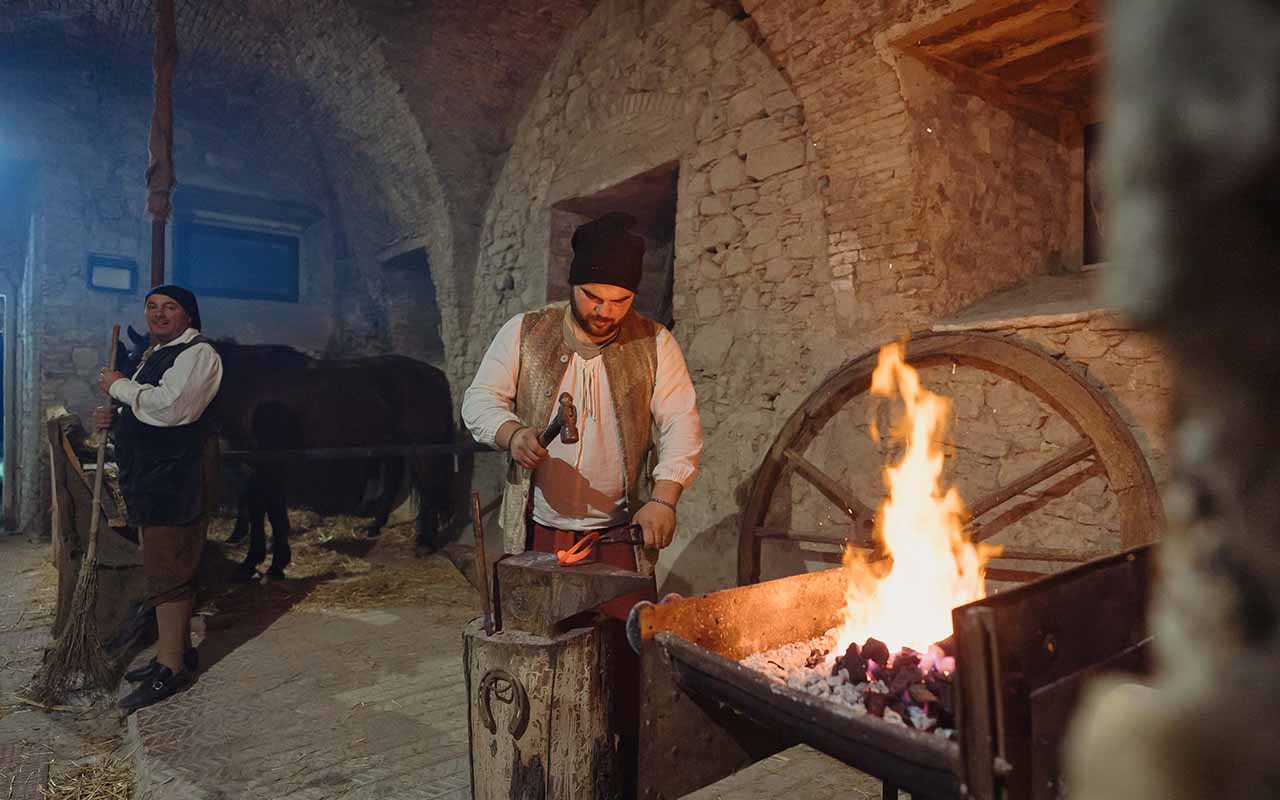 Deliceto diventa presepe con la 45esima edizione di “Tu scendi dalle stelle” Deliceto diventa presepe con la 45esima edizione di “Tu scendi dalle stelle”