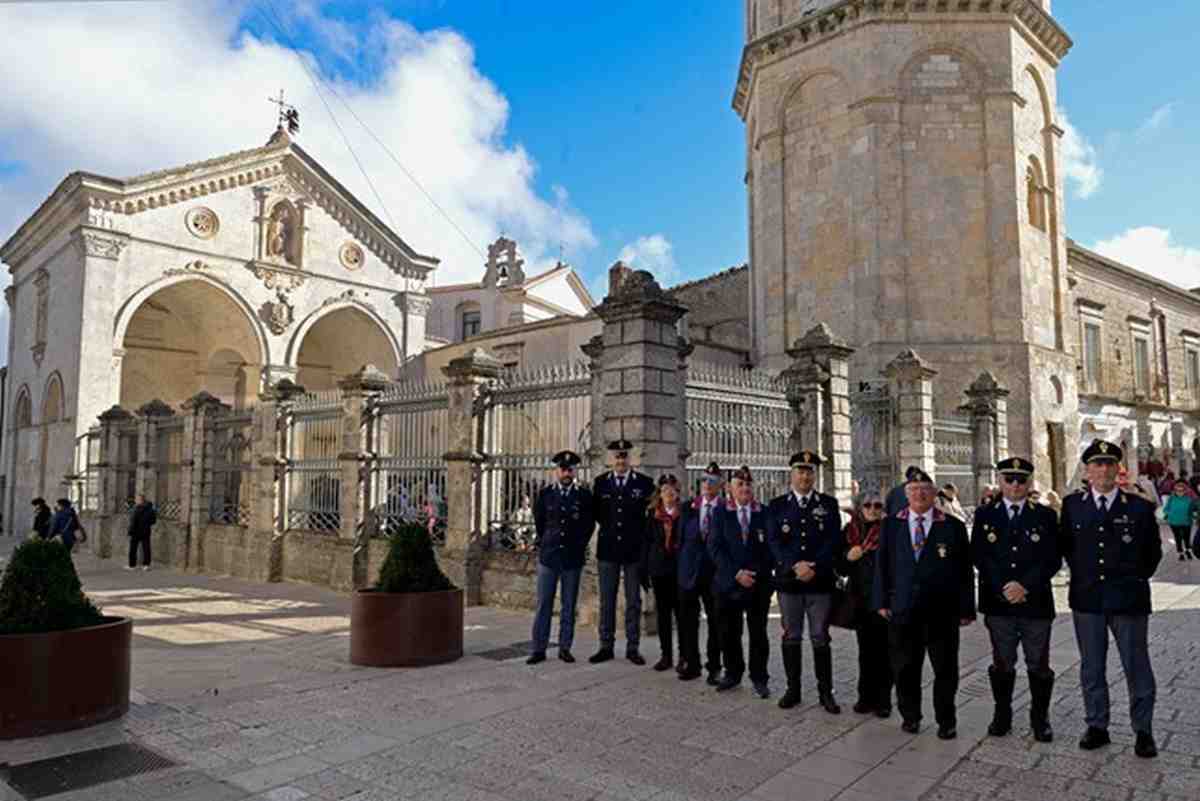 L’Associazione Nazionale Polizia di Stato sezione Vieste – Gargano compie un anno L’Associazione Nazionale Polizia di Stato sezione Vieste – Gargano compie un anno