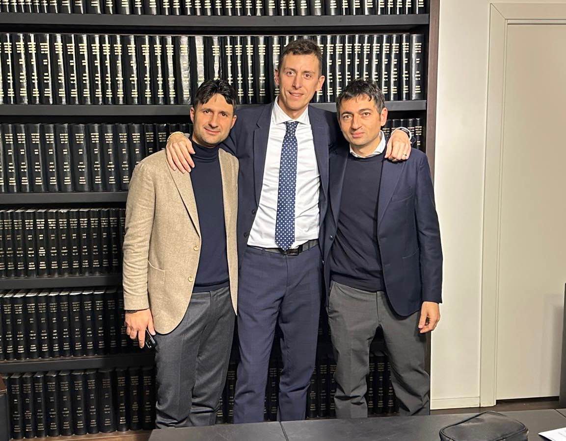 Foggia Calcio, nuova era: Casillo presidente e De Vitto al timone del club rossonero Foggia Calcio, nuova era: Casillo presidente e De Vitto al timone del club rossonero