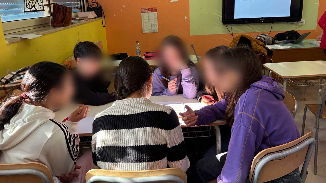 Cerignola, “StopBullying” entra nel vivo per prevenire bullismo e cyberbullismo nelle scuole Cerignola, “StopBullying” entra nel vivo per prevenire bullismo e cyberbullismo nelle scuole