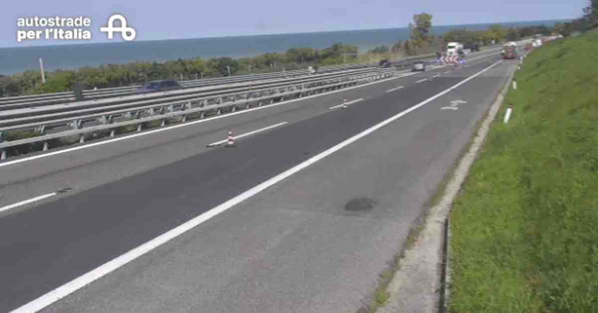 A14 e SS16 riaperte in tempi record dopo il dissesto di Petacciato A14 e SS16 riaperte in tempi record dopo il dissesto di Petacciato