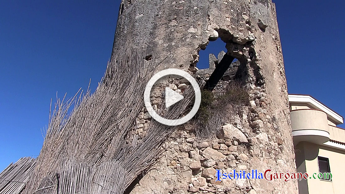 La “Torretta di Varano” sta per crollare, ma a nessuno interessa Torre Varano video