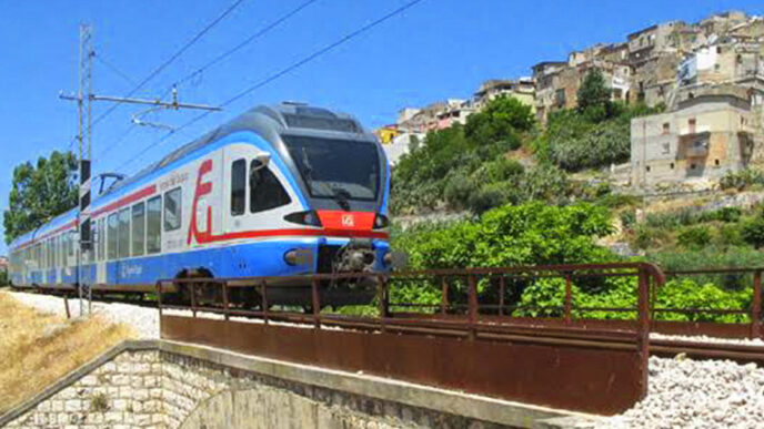 Treno Ferrovie del Gargano
