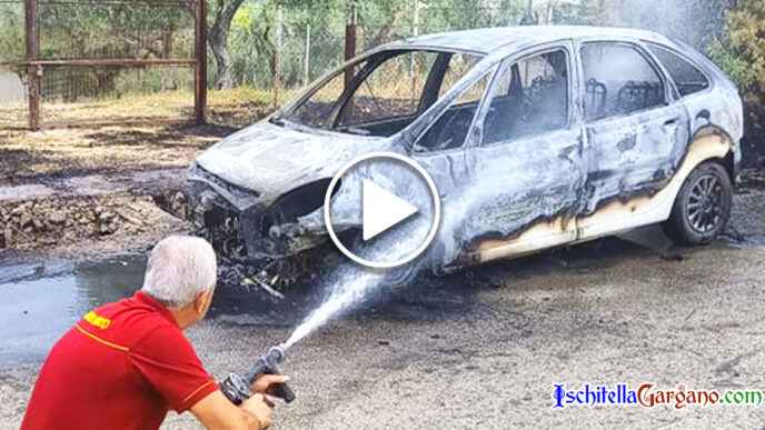 Incendio auto Ischitella