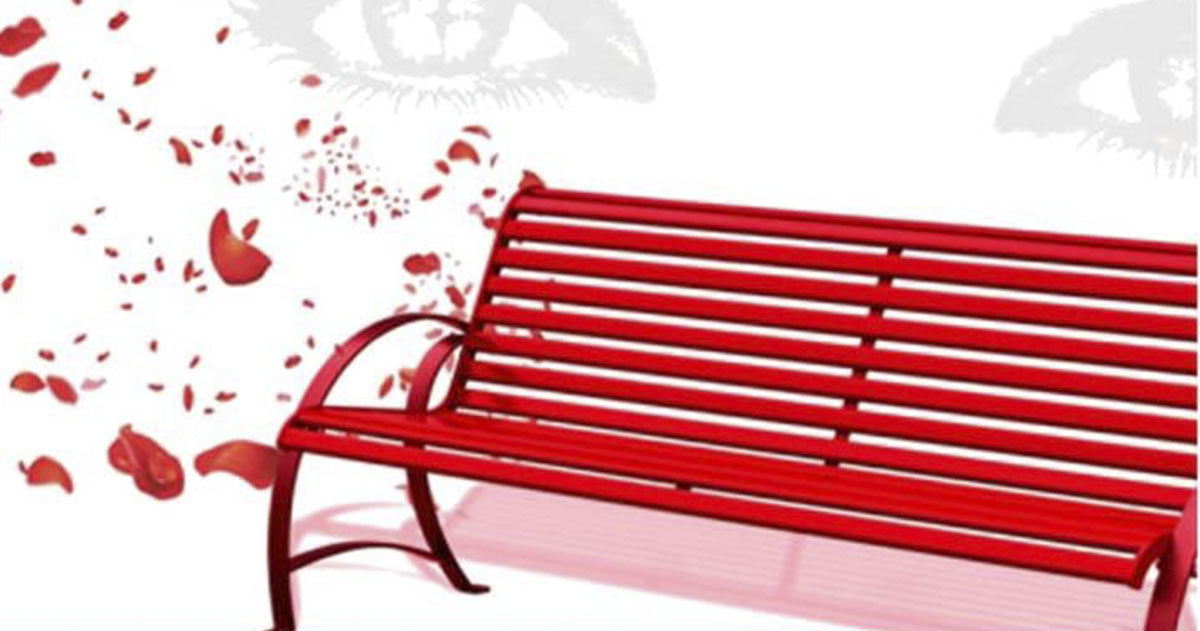 Vico del Gargano, una panchina rossa contro la violenza sulle donne Vico del Gargano, una panchina rossa contro la violenza sulle donne