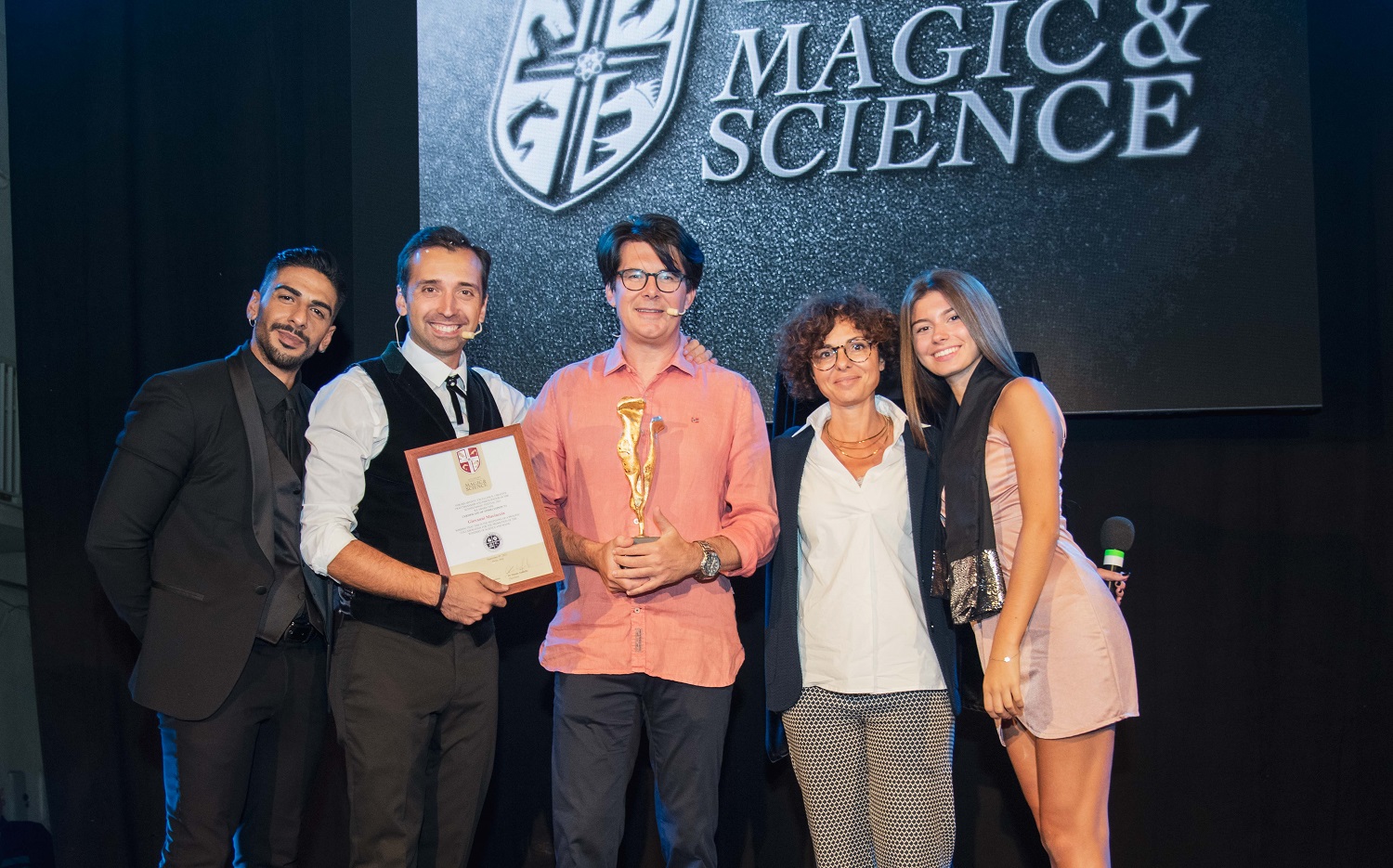 Torna il Vieste Magic Festival: due serate di spettacoli con grandi comici e illusionisti Torna il Vieste Magic Festival: due serate di spettacoli con grandi comici e illusionisti