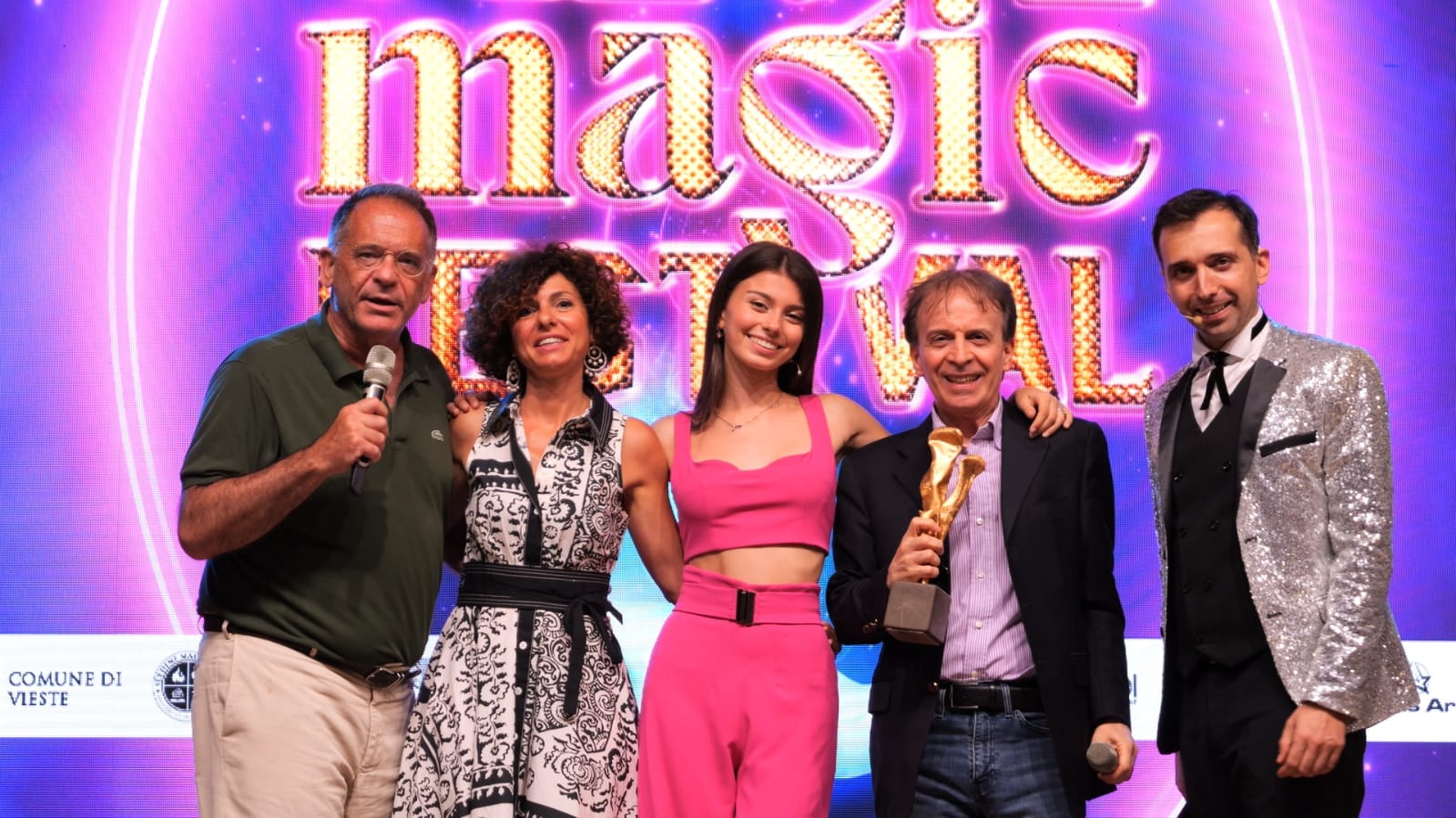 Doppio successo del Festival della Magia a Vieste: pubblico incantato Doppio successo del Festival della Magia a Vieste: pubblico incantato