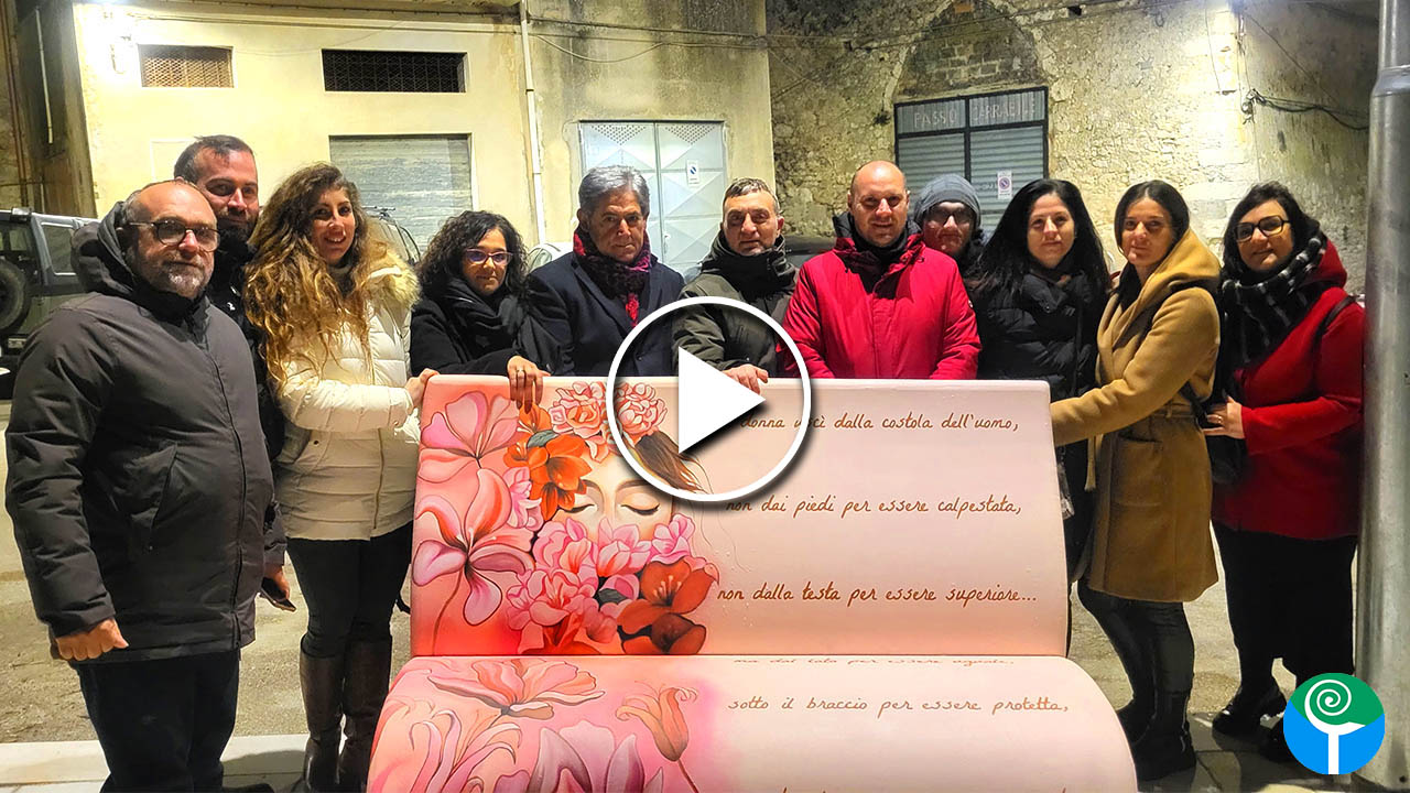 Ischitella, inaugurate le panchine panoramiche verso l’Adriatico (VIDEO) Ischitella, inaugurate le panchine panoramiche verso l’Adriatico (VIDEO)