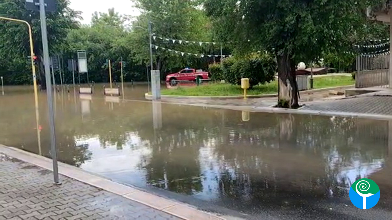 Violento temporale a San Giovanni Rotondo: strade trasformate in torrenti (VIDEO) Violento temporale a San Giovanni Rotondo: strade trasformate in torrenti (VIDEO)