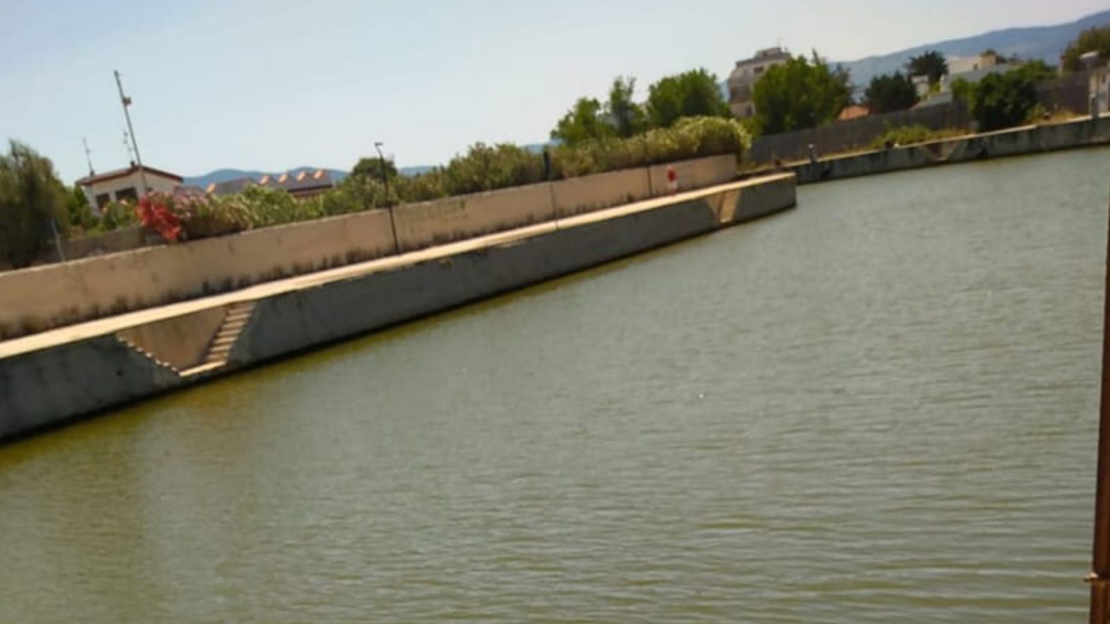 Allarme cianobatteri nelle acque lagunari di Ischitella Allarme cianobatteri nelle acque lagunari di Ischitella