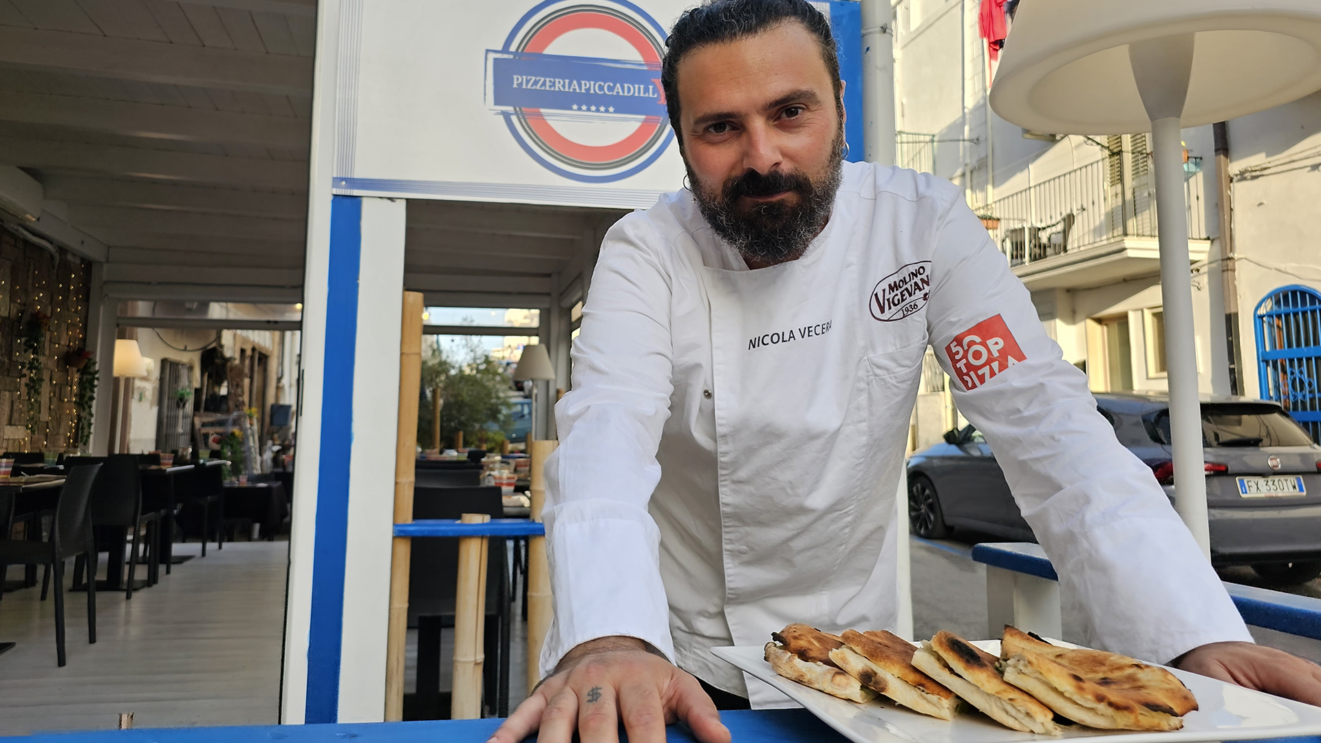 La Pizzeria Piccadilly a Peschici tra le eccellenze italiane 2023 (VIDEO) La Pizzeria Piccadilly a Peschici tra le eccellenze italiane 2023 (VIDEO)