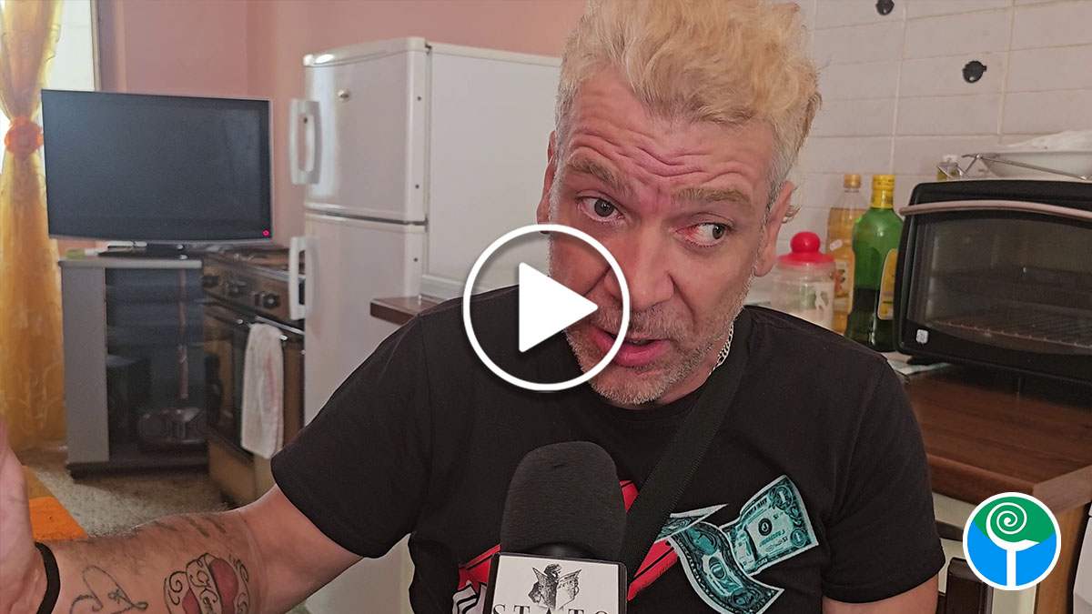 Una nuova carrozzina per Gaetano, ma chiede un ulteriore aiuto per mangiare Una nuova carrozzina per Gaetano, ma chiede un ulteriore aiuto per mangiare