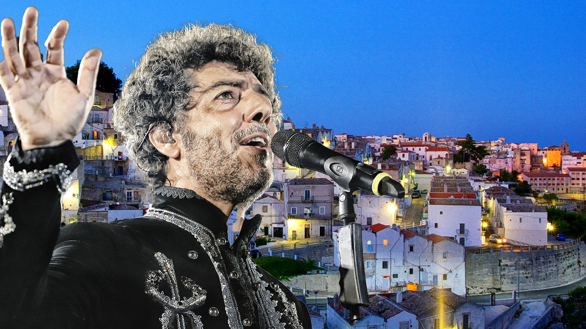 Max Gazzè a Monte Sant’Angelo per un grandioso concerto con la Calabria Orchestra Max Gazzè a Monte Sant’Angelo per un grandioso concerto con la Calabria Orchestra