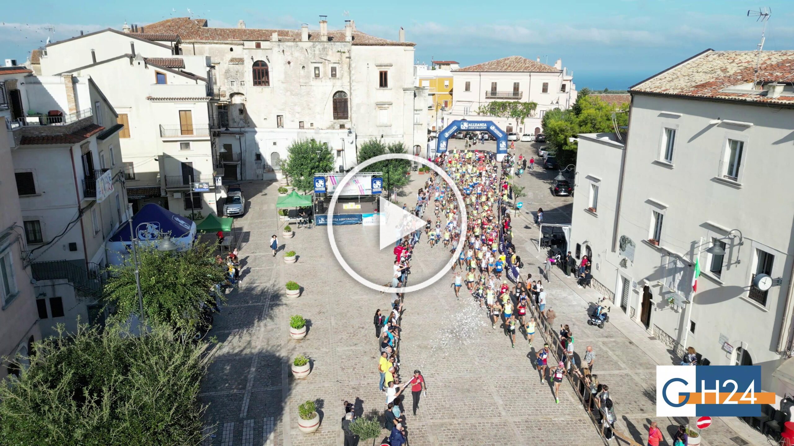 Successo per la 4° edizione di Ischitella RUN, la corsa che unisce sport e solidarietà Successo per la 4° edizione di Ischitella RUN, la corsa che unisce sport e solidarietà