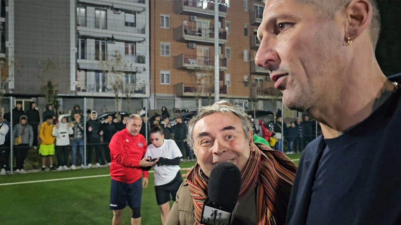 Marco Materazzi ad Apricena “Questo campo un’opportunità per i sogni di molti ragazzi” Marco Materazzi ad Apricena “Questo campo un’opportunità per i sogni di molti ragazzi”