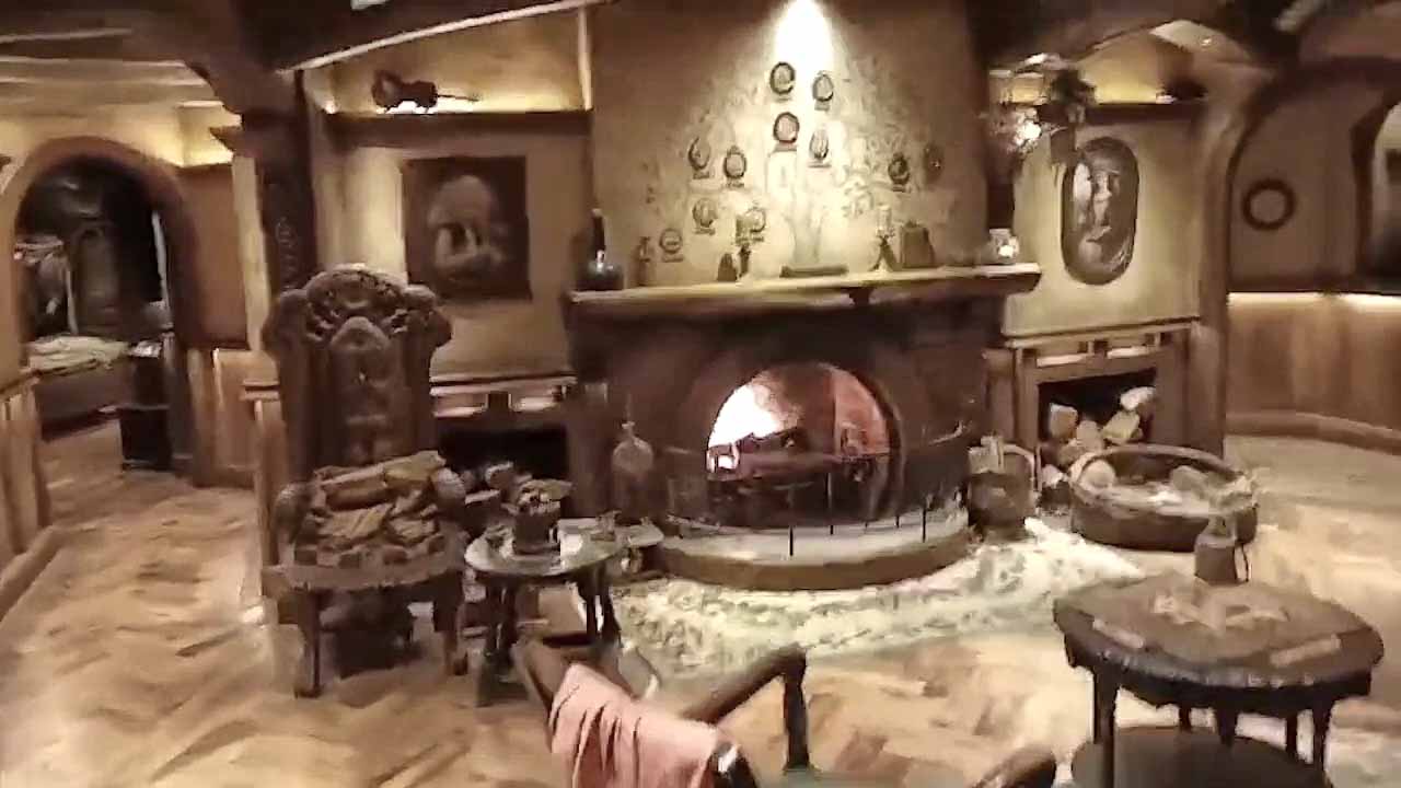 Rocco il viaggiatore fa tappa ad Hobbiton, la città degli Hobbit nel Signore degli Anelli Rocco il viaggiatore fa tappa ad Hobbiton, la città degli Hobbit nel Signore degli Anelli