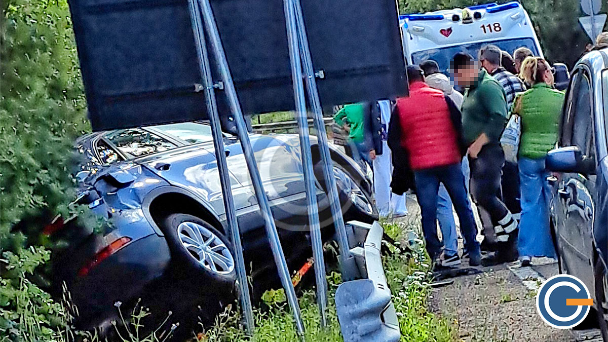 Incidente sulla SS693 svincolo Ischitella-Rodi Garganico: due mezzi coinvolti Incidente sulla SS693 svincolo Ischitella-Rodi Garganico: due mezzi coinvolti