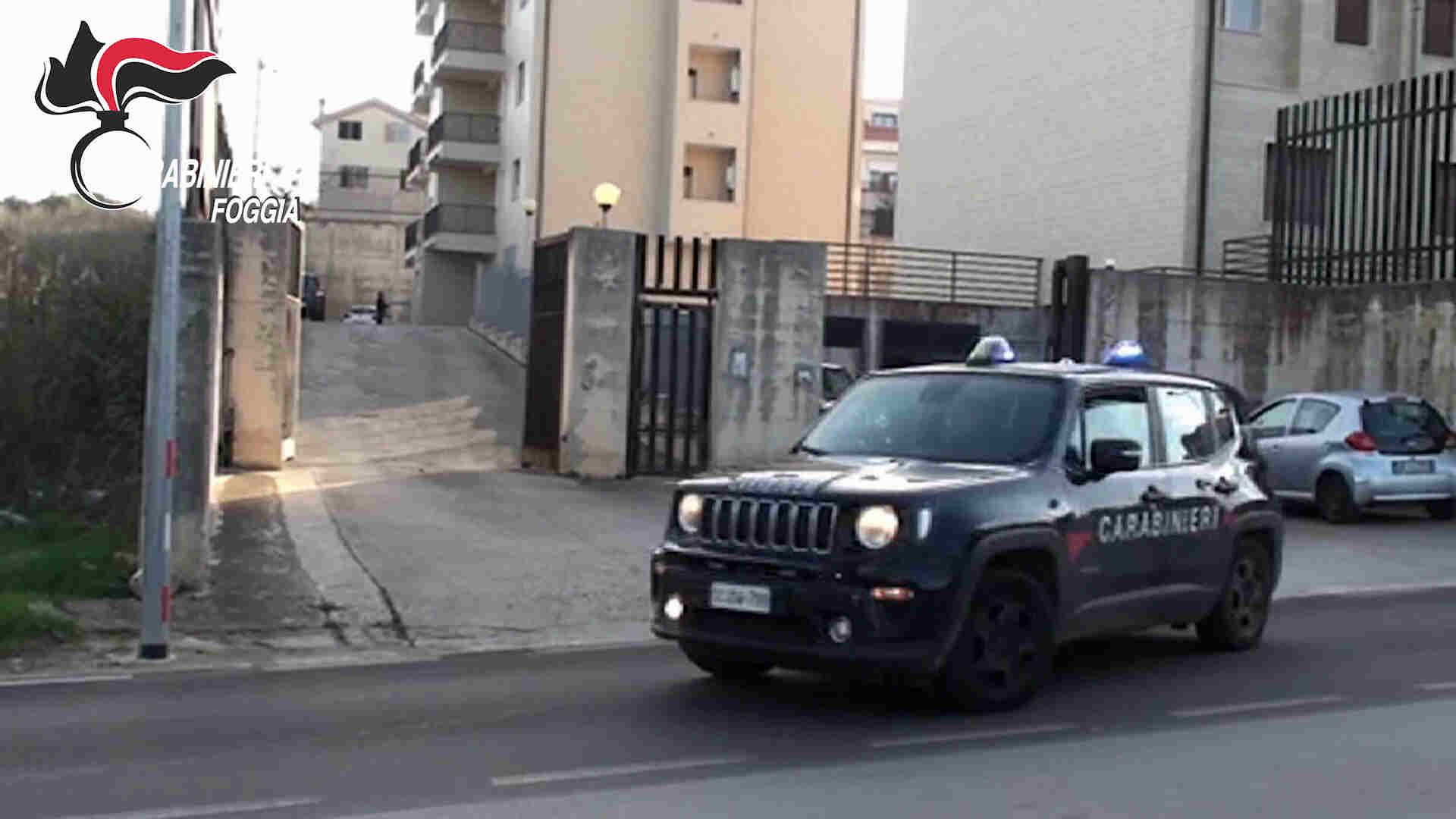 Vico del Gargano: i Carabinieri arrestano 16 persone per detenzione illecita e spaccio di droga Vico del Gargano: i Carabinieri arrestano 16 persone per detenzione illecita e spaccio di droga