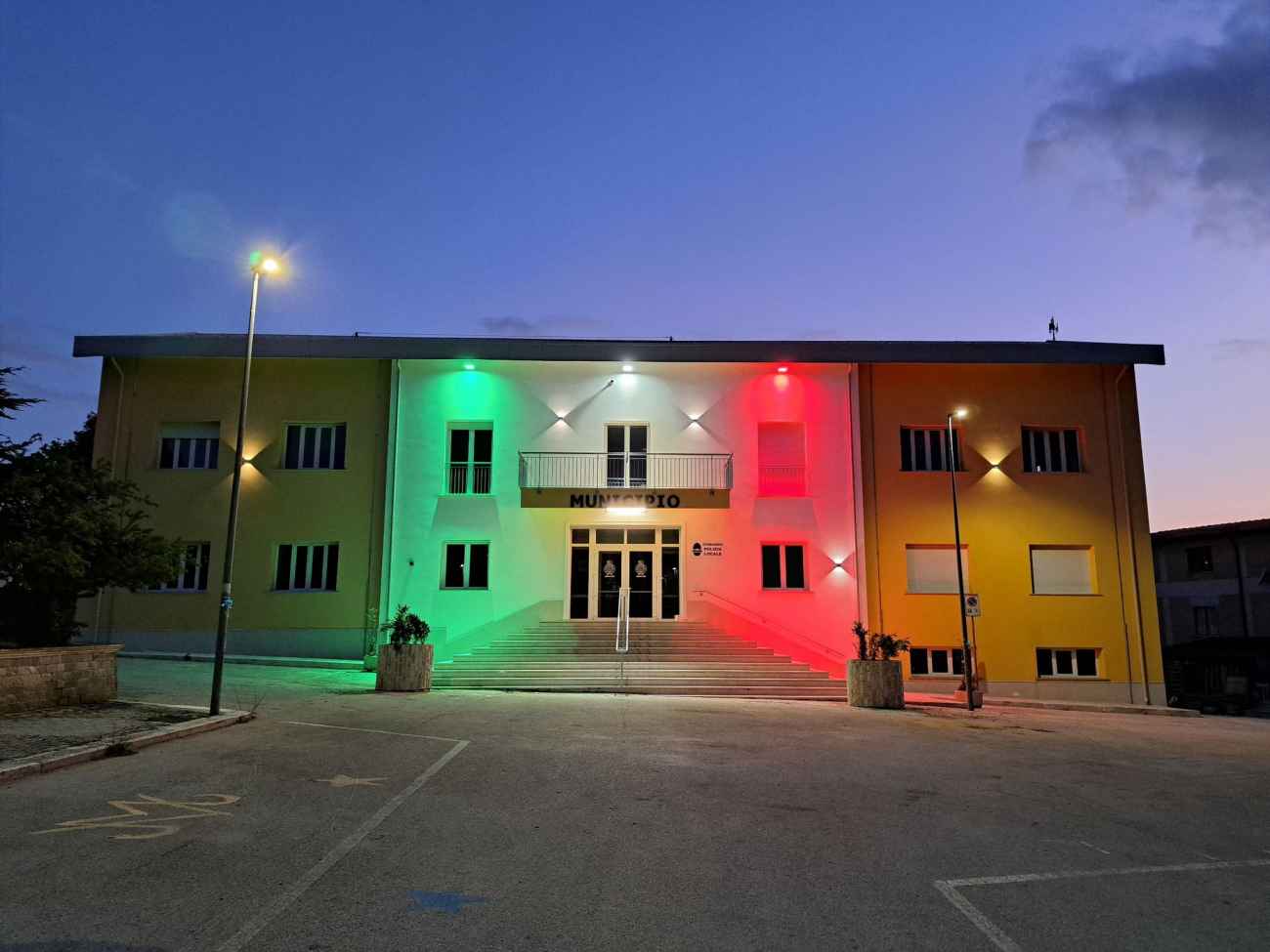A Panni l’inaugurazione della nuova sede Comunale e Caserma dei Carabinieri A Panni l’inaugurazione della nuova sede Comunale e Caserma dei Carabinieri