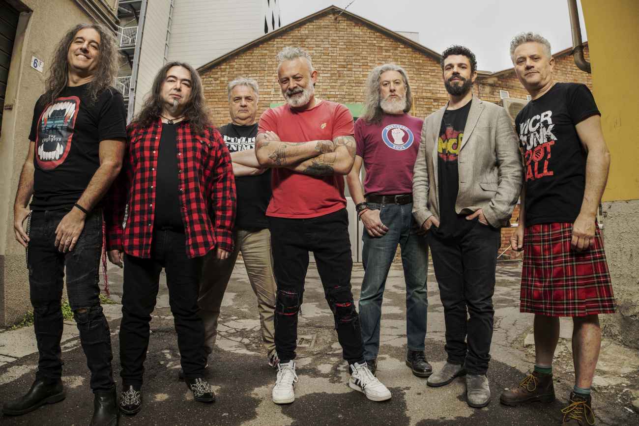Cerignola, la musica dei Modena City Ramblers per il “Radici Rock Fest” Cerignola, la musica dei Modena City Ramblers per il “Radici Rock Fest”