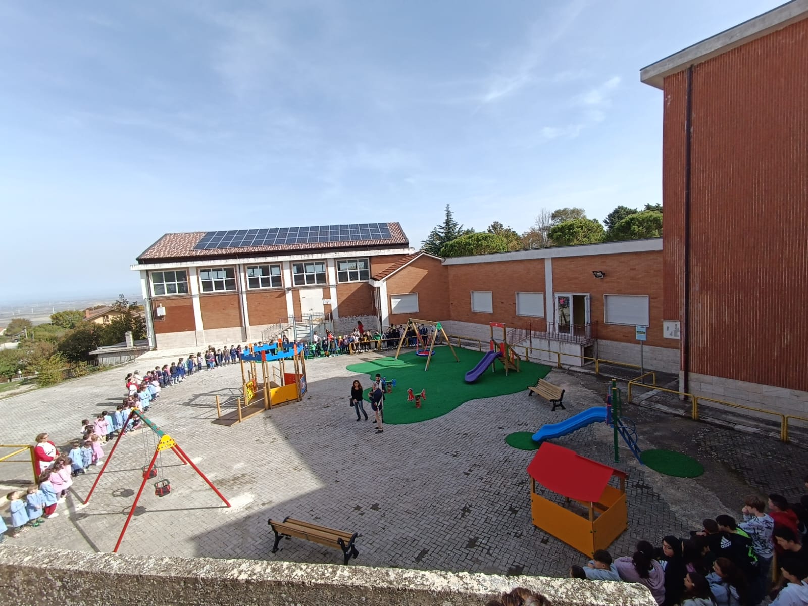 Orsara, completato il parco giochi inclusivo nel cortile interno della scuola Orsara, completato il parco giochi inclusivo nel cortile interno della scuola