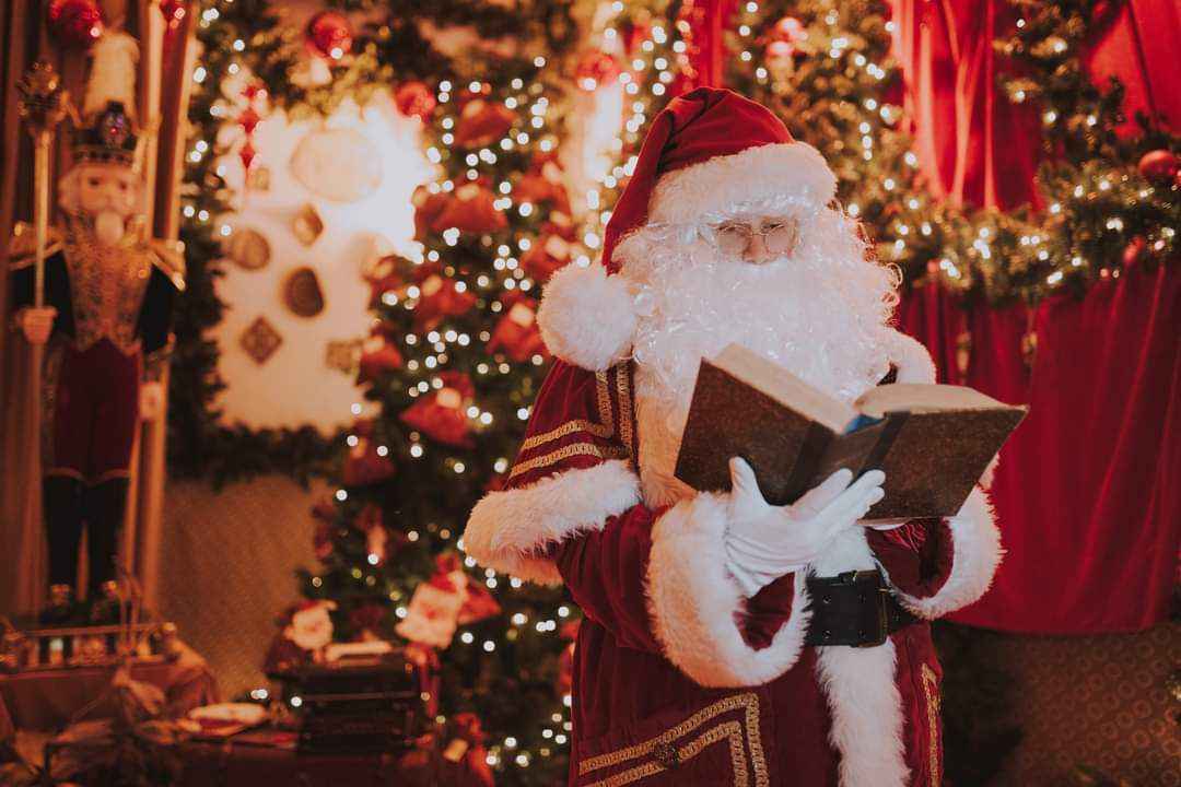 Candela, il Paese del Natale: mercatini, presepi e luminarie d’autore Candela, il Paese del Natale: mercatini, presepi e luminarie d’autore