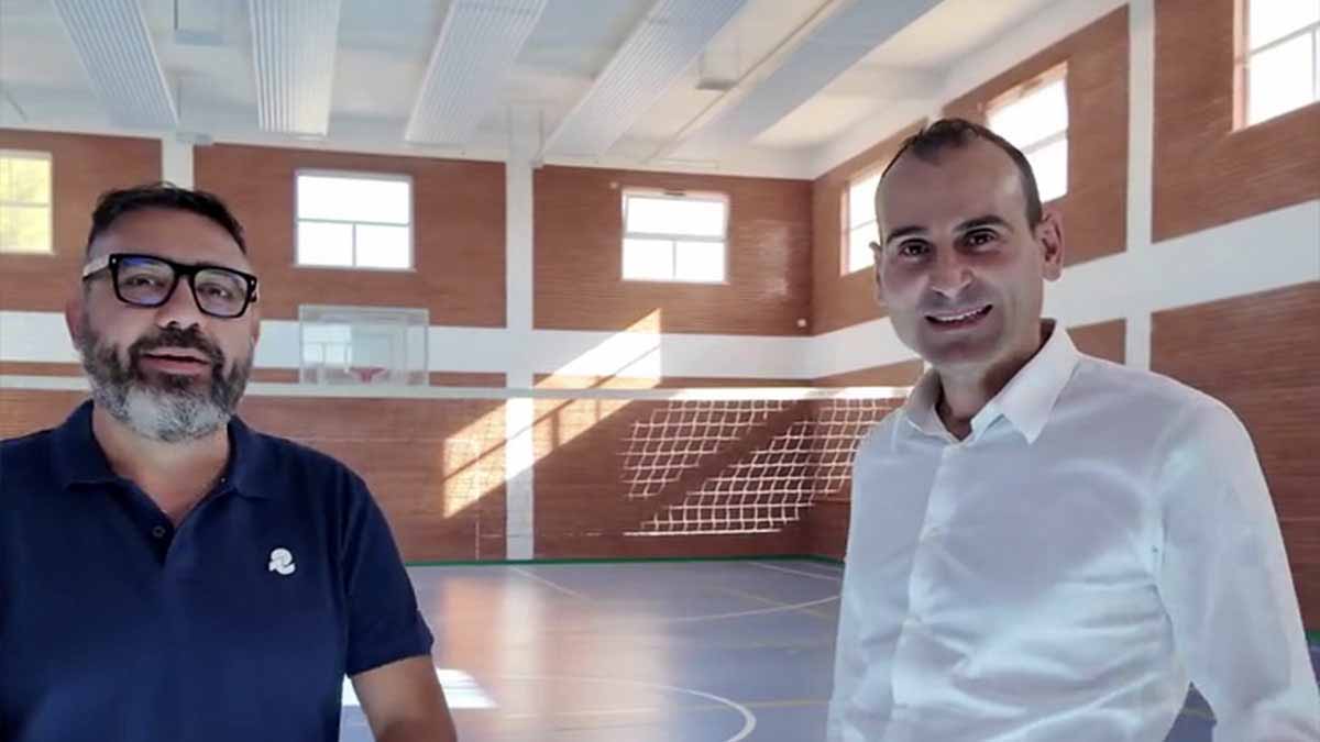 Apricena, consegnata la palestra “Felice Cataneo” Apricena, consegnata la palestra “Felice Cataneo”
