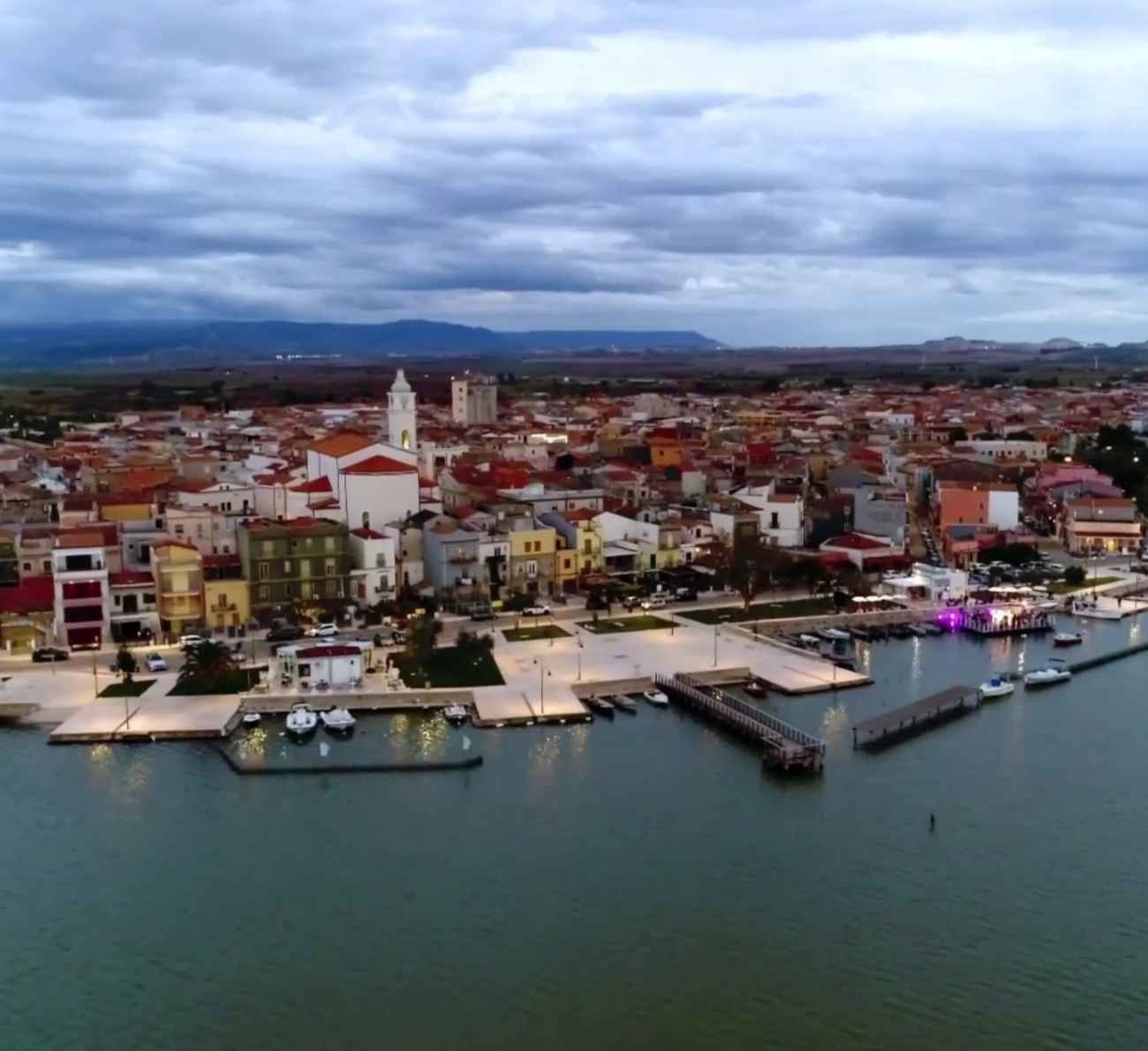 Ex Ostello della Gioventù di Lesina ai migranti, appello al commissario: “È strategico per il turismo” Ex Ostello della Gioventù di Lesina ai migranti, appello al commissario: “È strategico per il turismo”