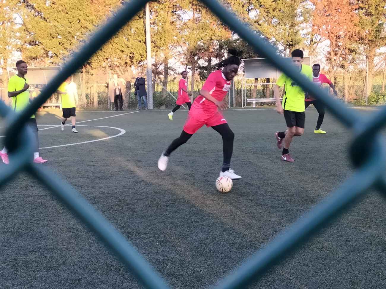 Foggia, i volti del mondo per dire «no al razzismo» con un “Torneo di calcetto” Foggia, i volti del mondo per dire «no al razzismo» con un “Torneo di calcetto”