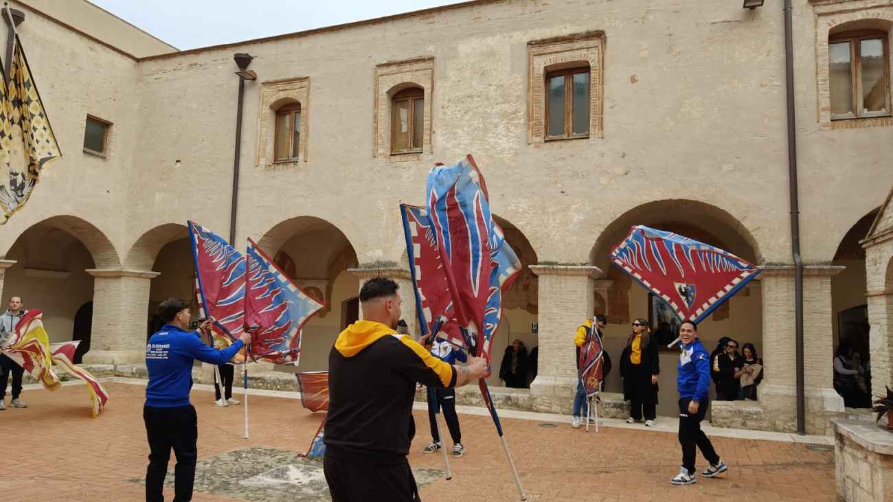 Oltre 150 sbandieratori e musici da tutta Italia a Lucera per il Camp LIS 2025 Oltre 150 sbandieratori e musici da tutta Italia a Lucera per il Camp LIS 2025